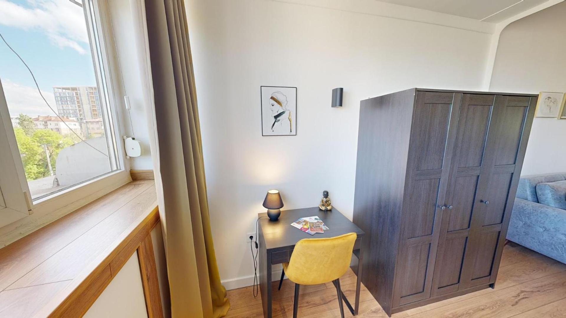 Modern City Stay Apartment 4 Min Walk From Alexander Nevski Sofya Dış mekan fotoğraf