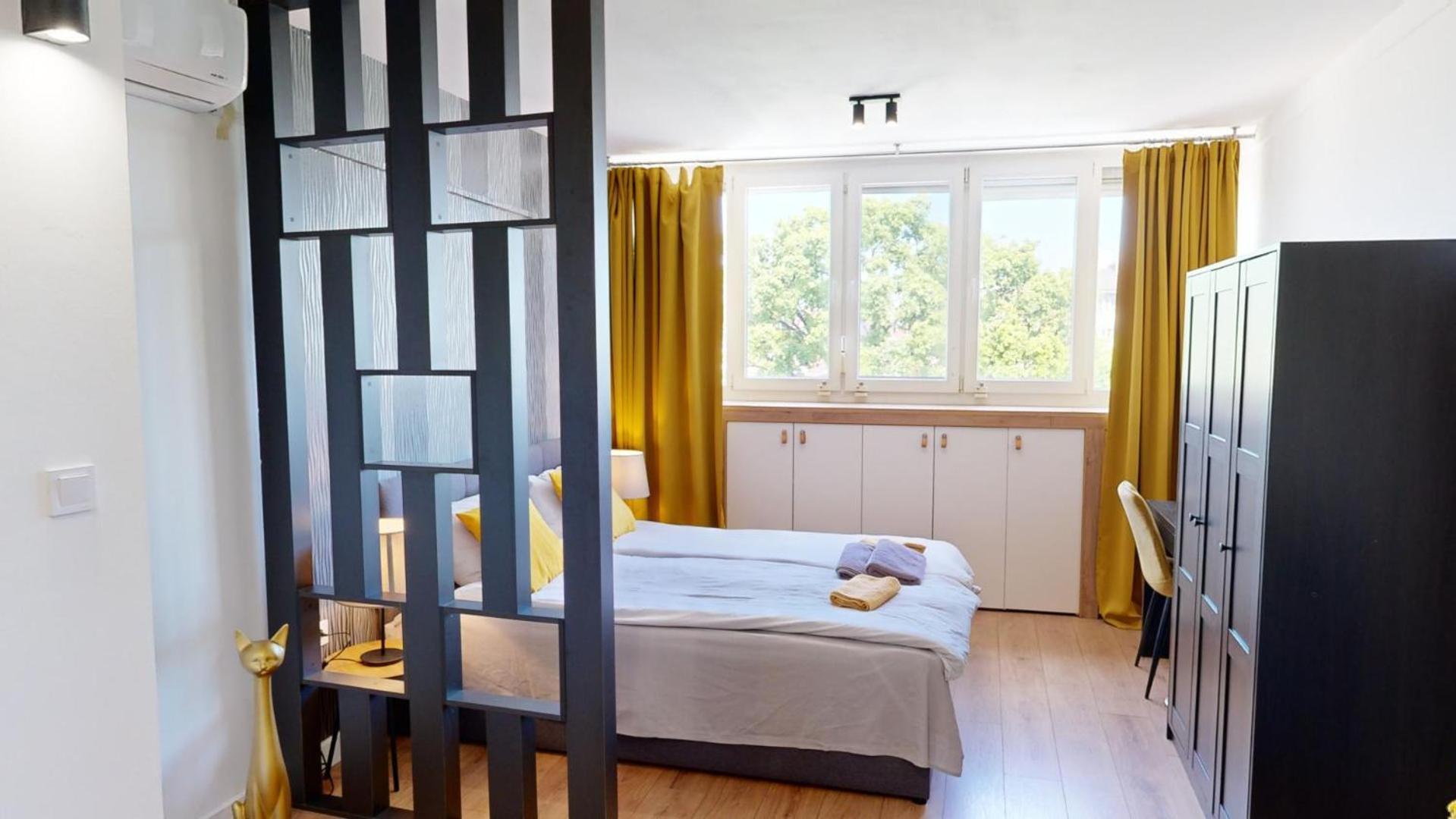 Modern City Stay Apartment 4 Min Walk From Alexander Nevski Sofya Dış mekan fotoğraf